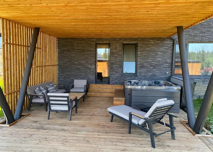 Lodge Wellness Venus